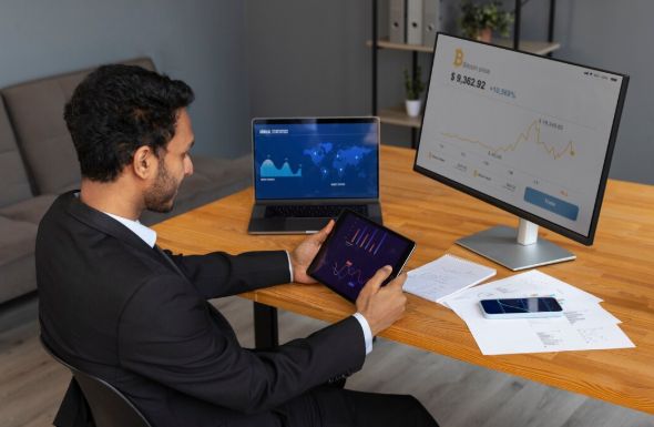 Why Digital Finance Is No Longer Just for Tech-Savvy Users